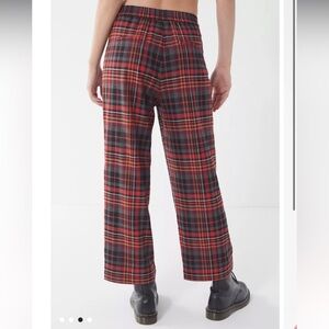 Urban Outfitters Red Plaid Pull On Cropped Pant Size Small